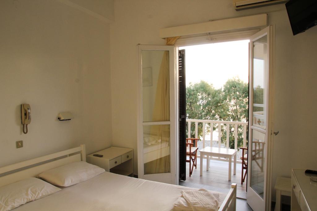 Hotel Zannet Párosz Kültér fotó